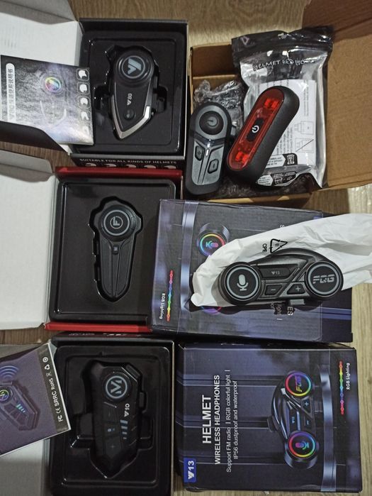 Блютуз гарнитура для мотоциклетного шлема