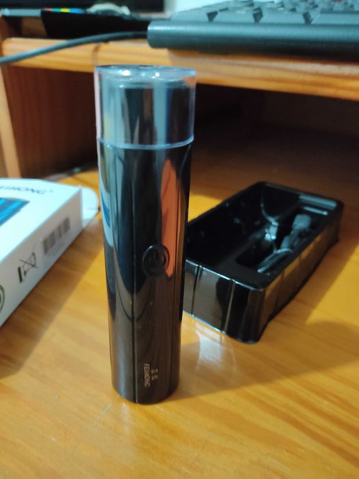 Máquina de barbear compacta - Nova