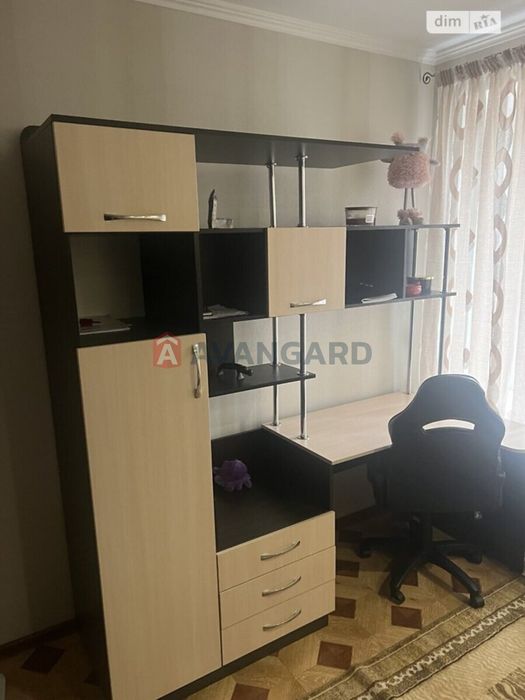 Продам 4 кім квартиру бульвар Центральний 23