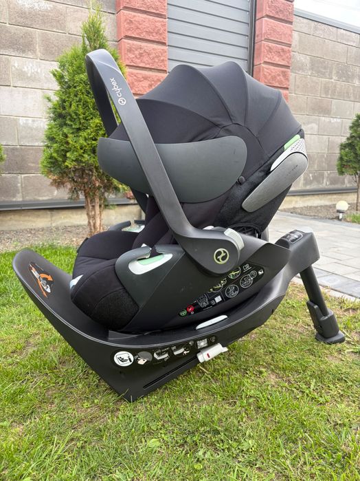 Автокрісло Cybex Cloud T
