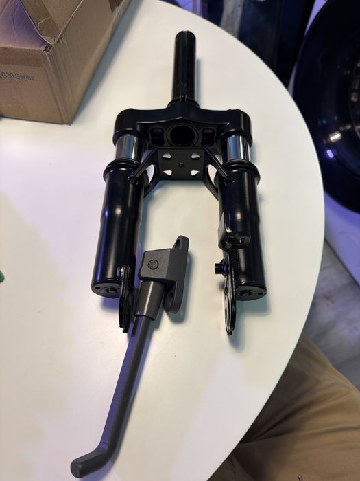 Garfo de suspensão dianteira, peças de reposição de garfo dianteiro de scooter de liga de alumínio com mola dupla, compatível com MI M365 PRO