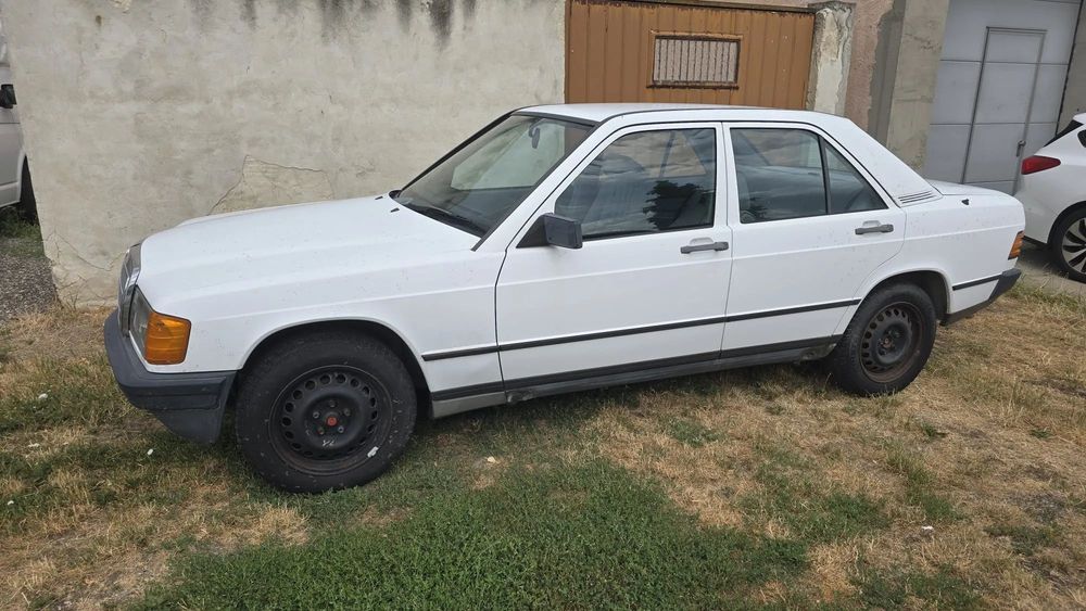 Mercedes-Benz Seria 190