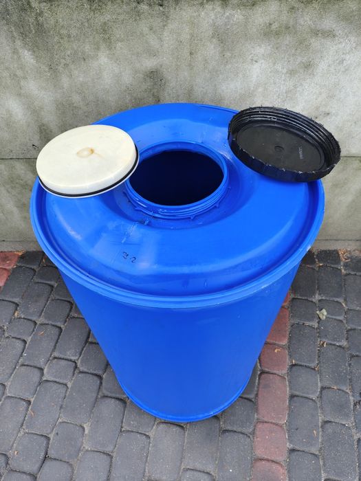 Beczka plastikowa 200l na wodę deszczówkę odwodnienie pojemnik 200 L