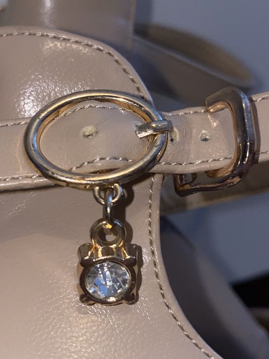 Buty na wysokim obcasie