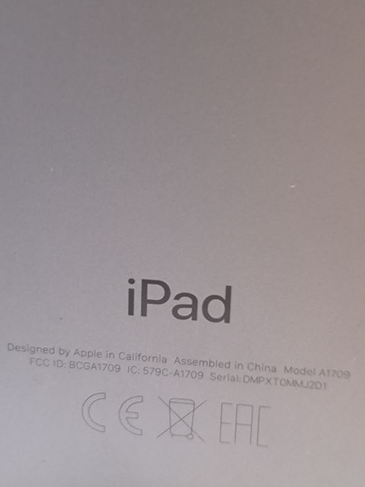 Zestaw iPad Pro 10.5 64GB (Uszkodzony) + Apple Pencil 1 + Etui
