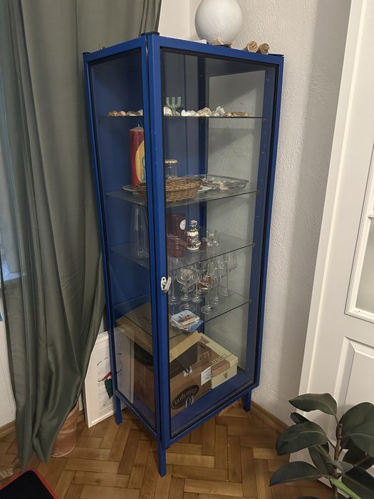 Witryna vintage, dawna witryna lekarska, gablota
