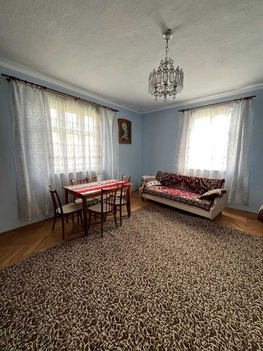 Продаж будинку в Єзуполі