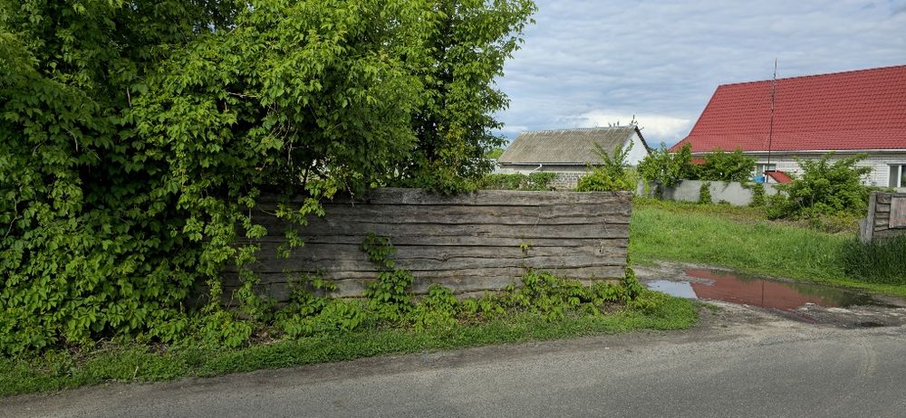 Красилівка власник недорого продам ділянку в ЦЕНТРІ СЕЛА під будівницт