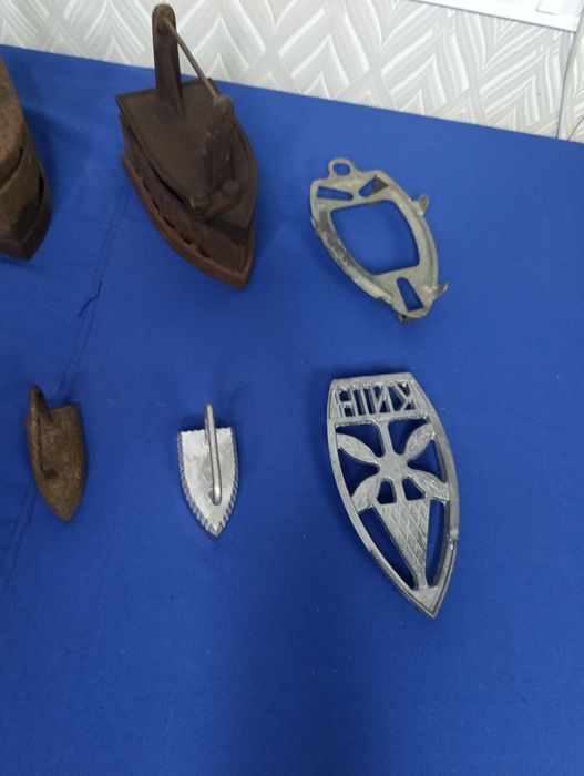 Металева праска утюг железная металлическая СССР на углях не електро