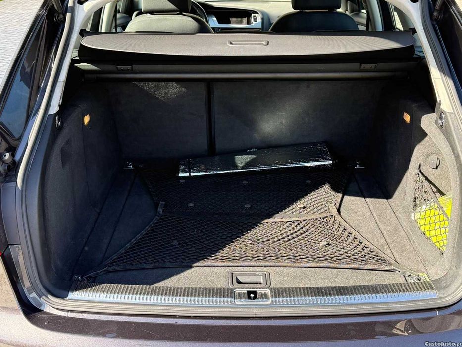 Audi A4 2.0 Sport - 09