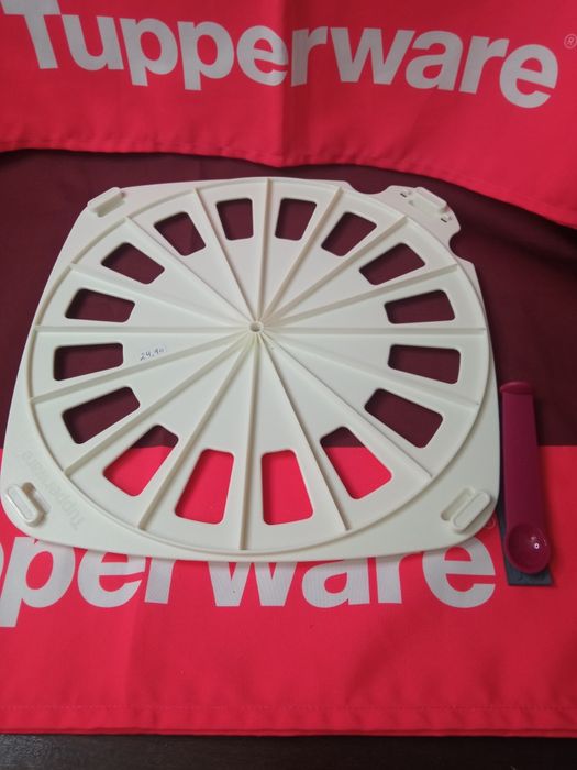 Croissant party Tupperware