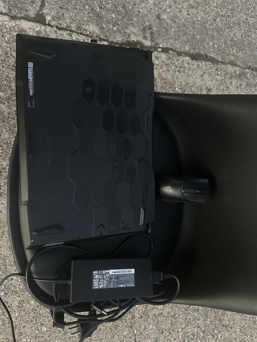 MSI Katana 17 B12VFK Gaming Laptop (RTX 4060)