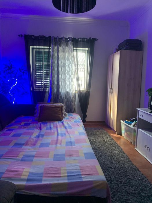 Quarto para arrendar