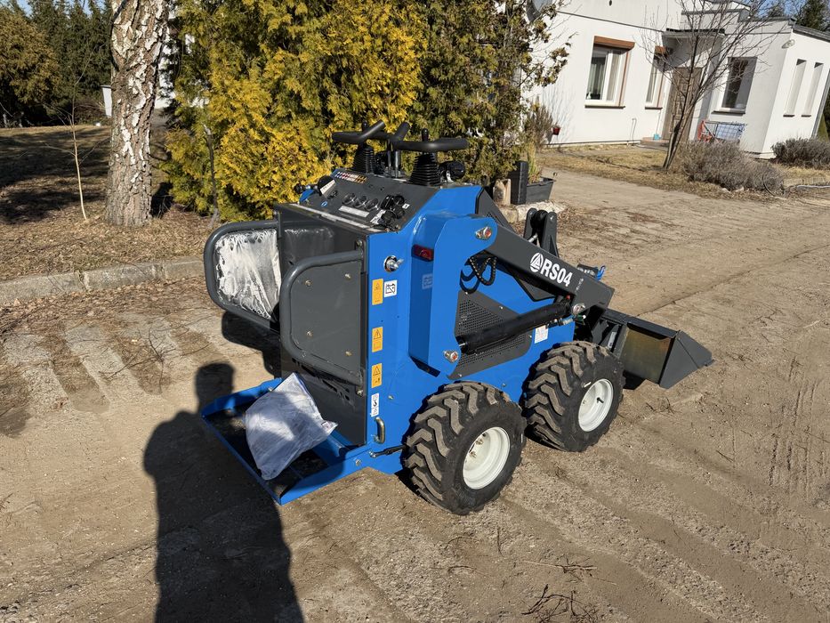 Miniładowarka rippa rs04 (kubota) bobcat glebogryzarka