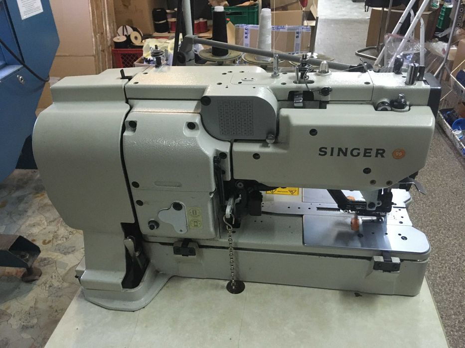 Dziurkarka  SINGER 371