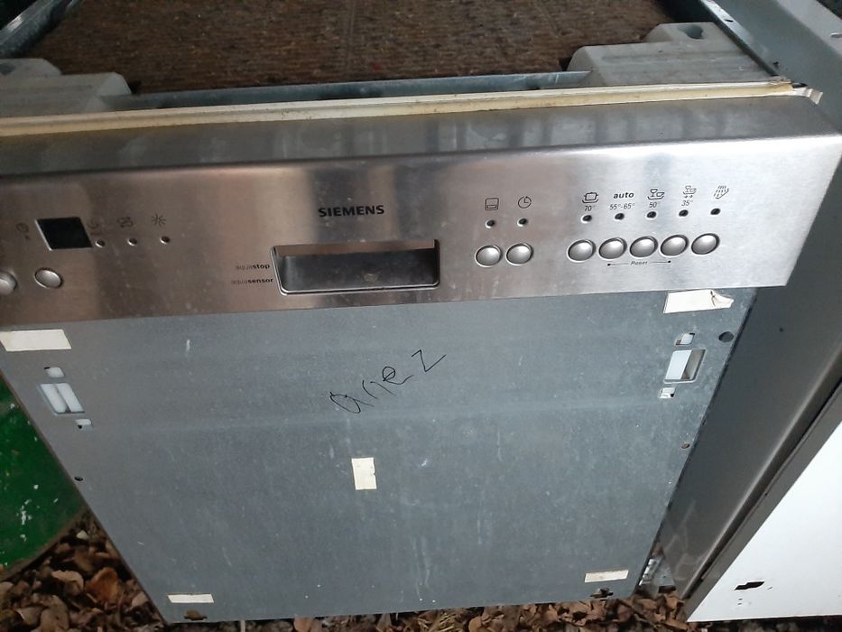 Посудомойка Аристон LSI 41 Сіменс SE 55591