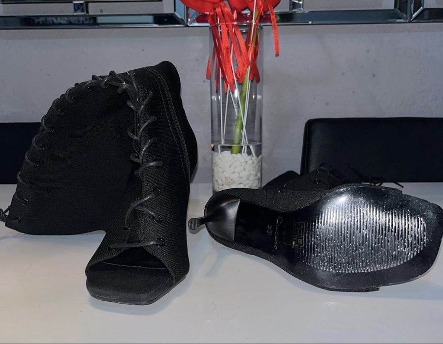 Vendo sandalias/botas