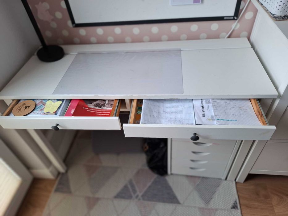 Biurko białe Hemnes