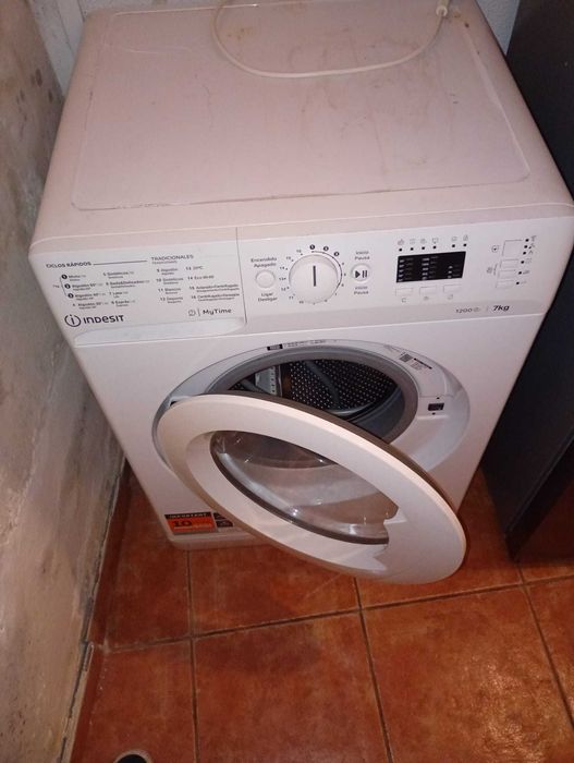 Máquina de lavar roupa