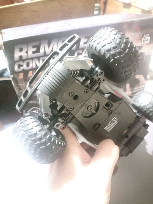 Машинка на радіо керуванні з Аккумулятором