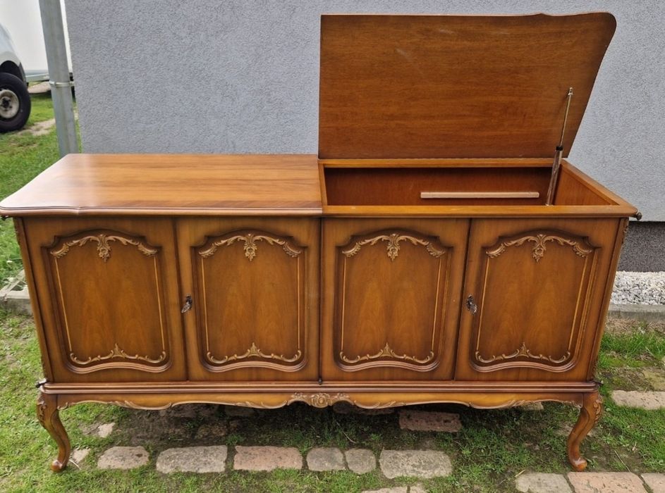 Komoda Ludwikowska,Chippendale  Warrings