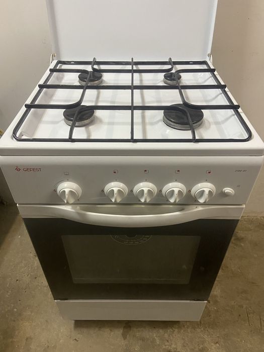 Продам газову плиту Gefest з газовою духовкою