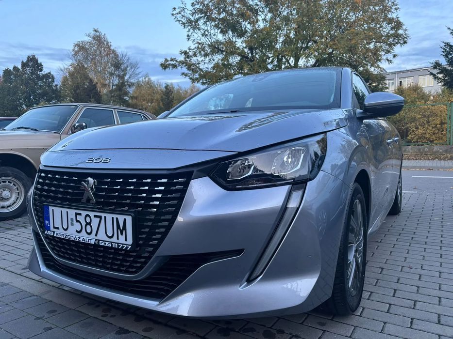 Peugeot 208