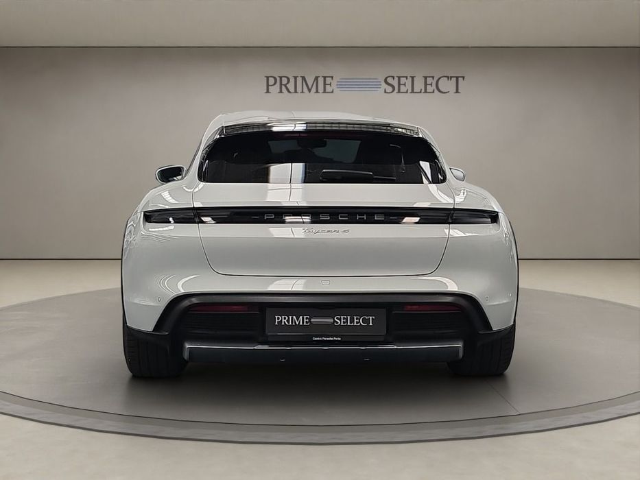 Porsche Taycan Cross Turismo