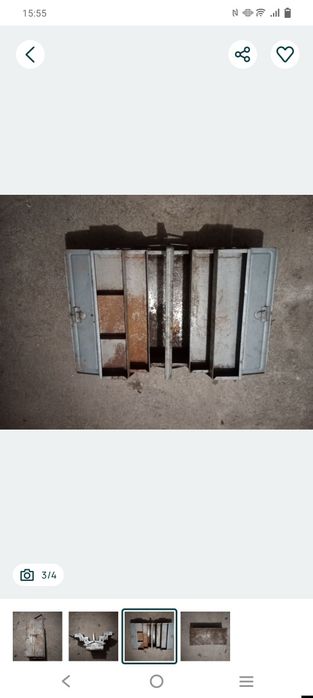 Skrzynka metalowa, narzędziowa z czasów PRL.