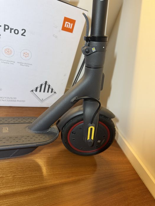 Trotinete Xiaomi Mi Electric Scooter Pro 2 + pneu suplente + caixa