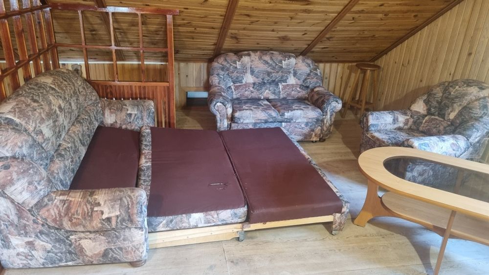 2 sofy rozkładane fotel i ława