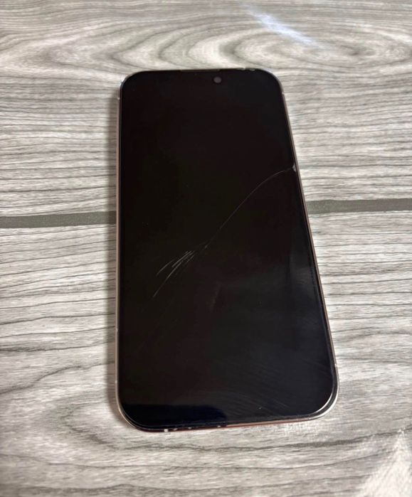 iPhone 14 Pro maxbateria com 97%