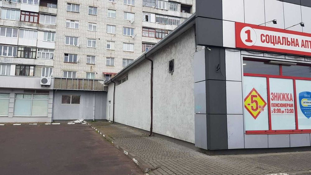 Продаж магазину ЦЕНТР м.Стрий 1 817 кв.м-490 у.о/кв.м