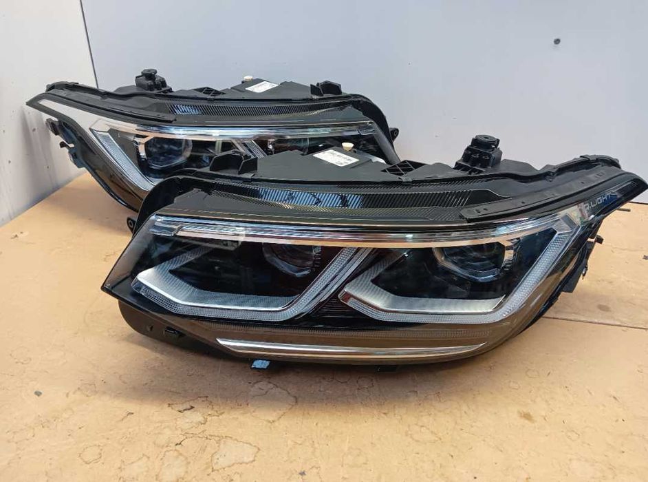 Volkswagen Tiguan II тигуан 2 Фары (фара левая правая) америка европа