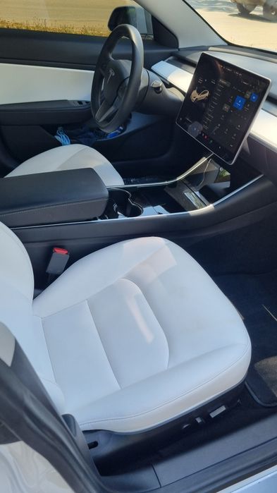 Tesla model 3 Long Range 75