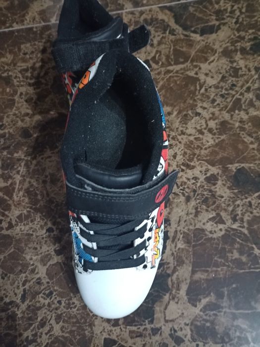 Дитячі кросівки heelys