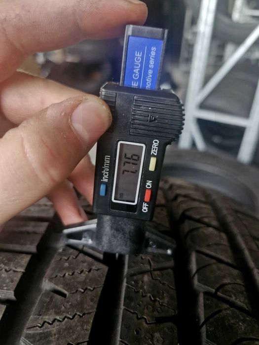 Opony Continental Crosscontact XL 107v 235.60r18 2019r  lato