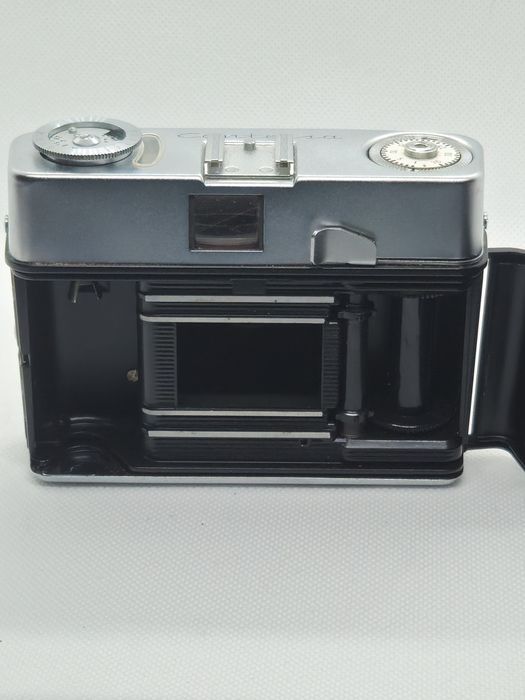 Вінтажний далекомірний фотоапарат Zeiss Ikon Contessa