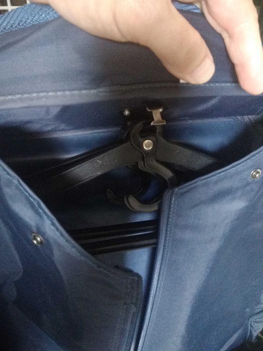 Porta fatos (3 fatos) e acessorios, da Alsic