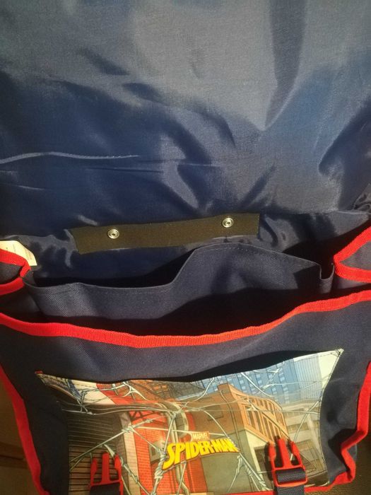 Продаю школьный рюкзак MARVEL " Spider-Man " человек-паук на колесах