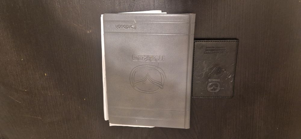 Mazda orginalne  etui na dokumenty