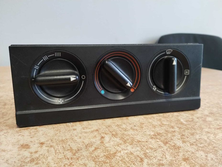 panel nawiewu Audi 80 B4