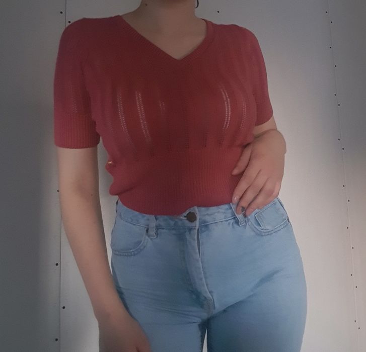 Sweterek z krótkimi rekawkami