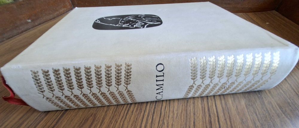Camilo de Aquilino Ribeiro - Livro com desenhos no texto de Júlio Pomar - 1957