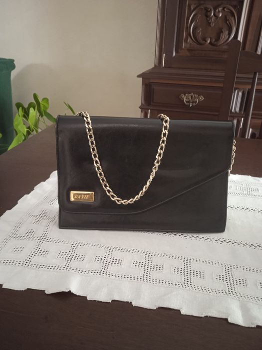 Várias malas de mulher