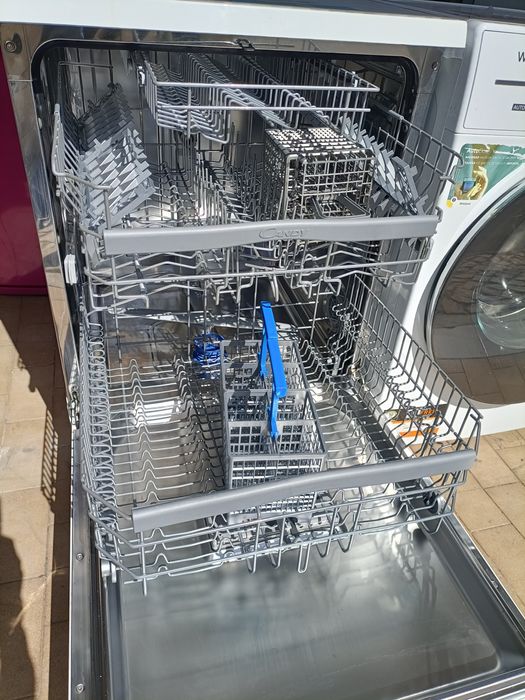 máquina de lavar loiça candy semi-nova 180€