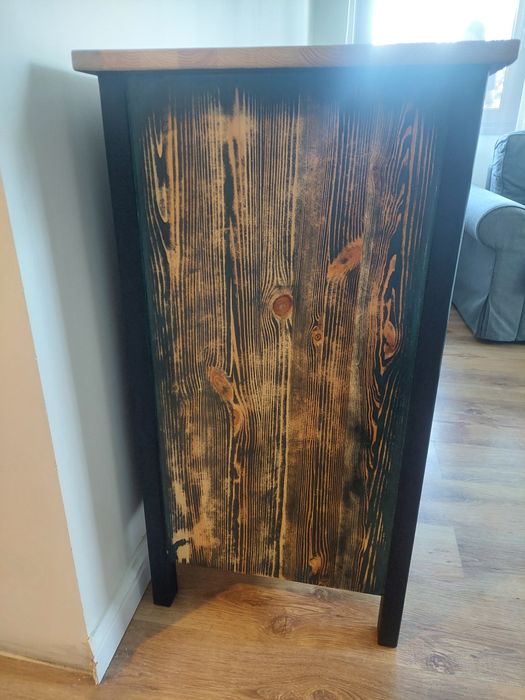 Komoda IKEA  Hemnes, z litego drewna.