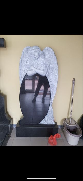 Гранитные памятники