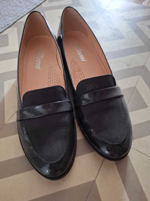 Buty skóra lakier damskie czarne 40