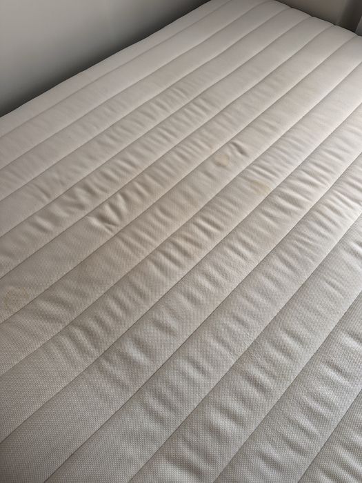 Colchão 180x200 cm e sommier 180x200 IKEA